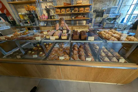 Stuart's Hot Bread Shop photo 3